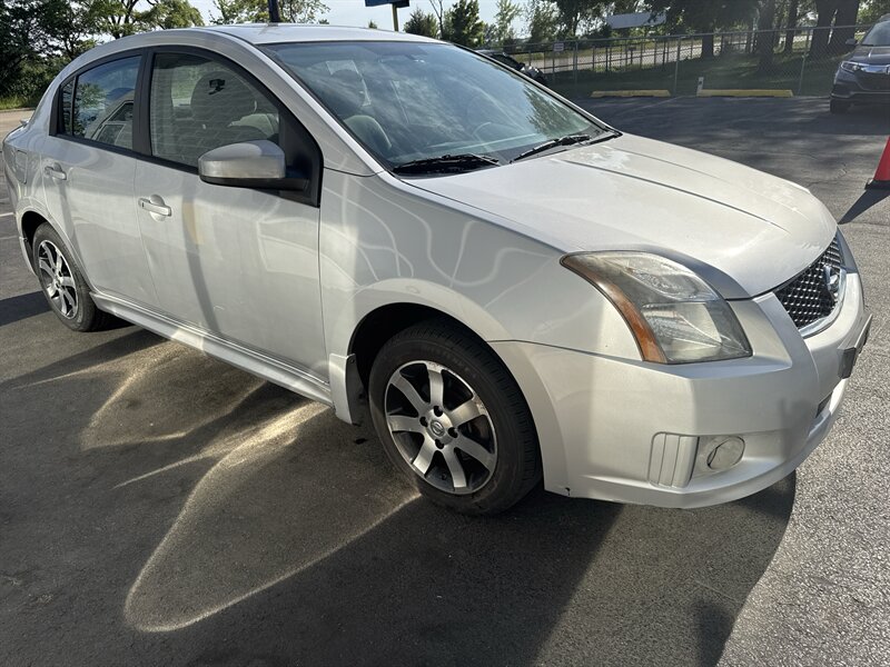 2011 Nissan Sentra 2.0 SR CVT's photo