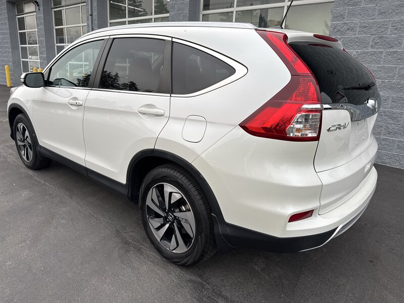 2016 Honda CR-V Touring   - Photo 4 - Lynwood, IL 60411
