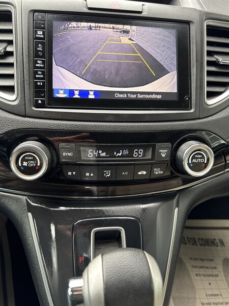 2016 Honda CR-V Touring   - Photo 17 - Lynwood, IL 60411