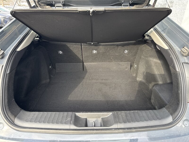 2024 Toyota Prius LE   - Photo 13 - Lynwood, IL 60411