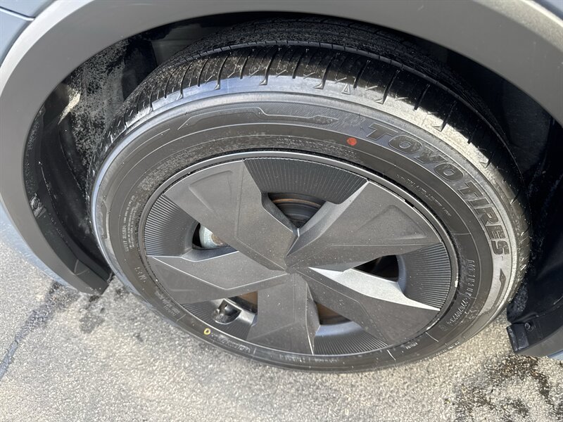 2024 Toyota Prius LE   - Photo 8 - Lynwood, IL 60411