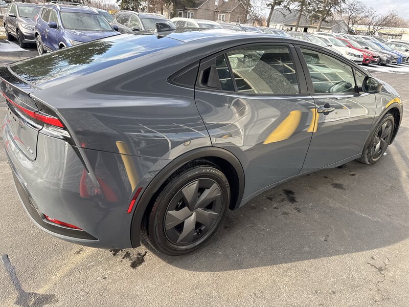 2024 Toyota Prius LE   - Photo 6 - Lynwood, IL 60411