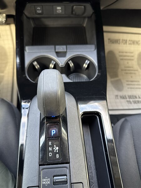 2024 Toyota Prius LE   - Photo 14 - Lynwood, IL 60411