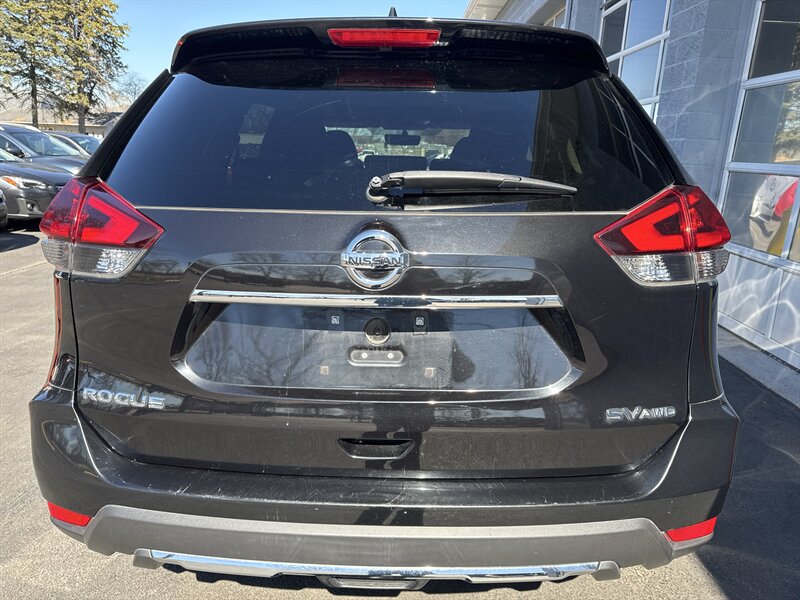 2018 Nissan Rogue SV AWD - Photo 5 - Lynwood, IL 60411