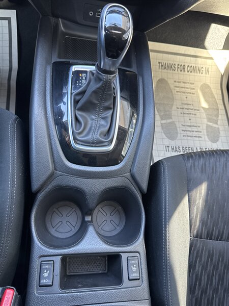 2018 Nissan Rogue SV AWD - Photo 17 - Lynwood, IL 60411