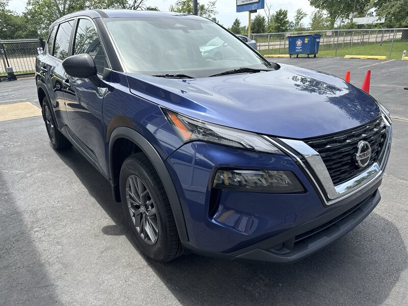 2021 Nissan Rogue S - Photo 1 - Lynwood, IL 60411