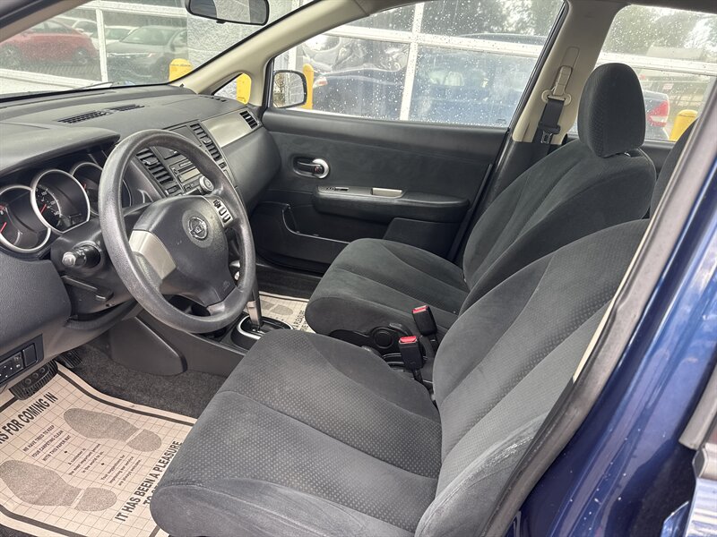 2011 Nissan Versa 1.8 S   - Photo 7 - Lynwood, IL 60411