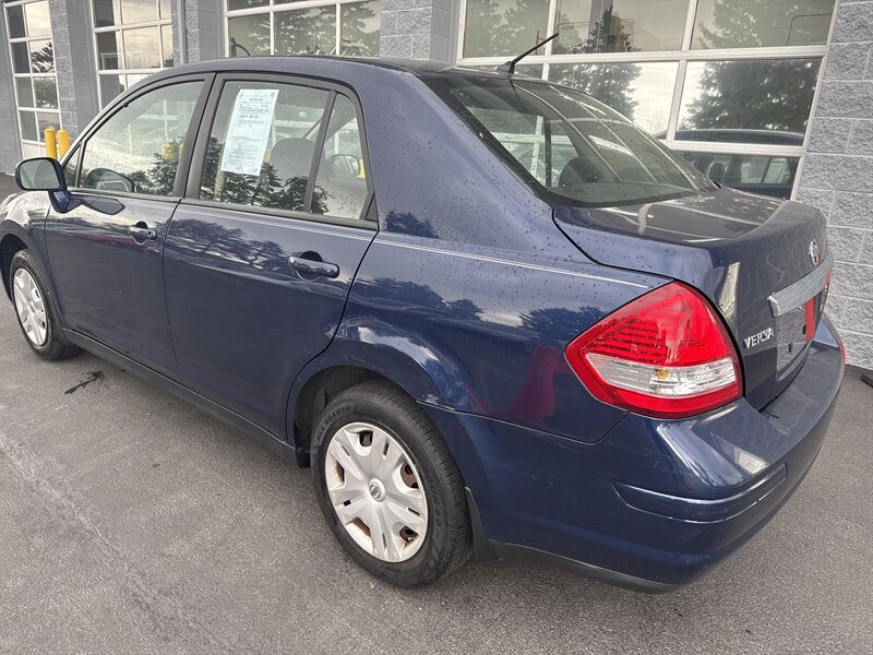 2011 Nissan Versa 1.8 S   - Photo 4 - Lynwood, IL 60411