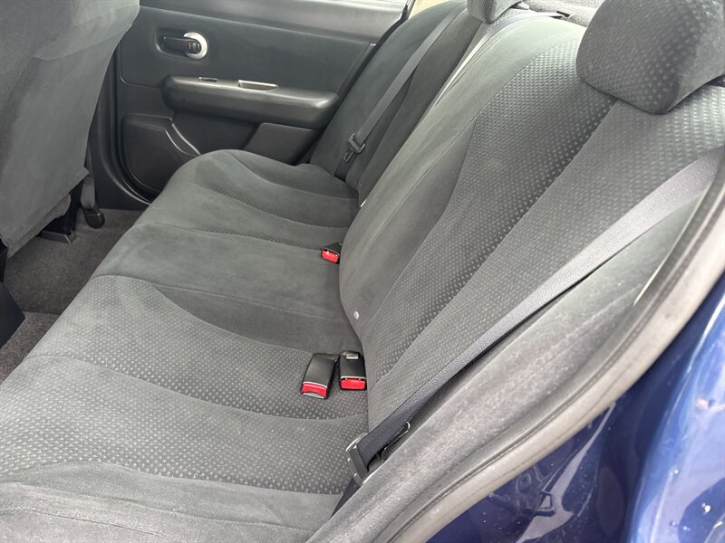 2011 Nissan Versa 1.8 S   - Photo 10 - Lynwood, IL 60411