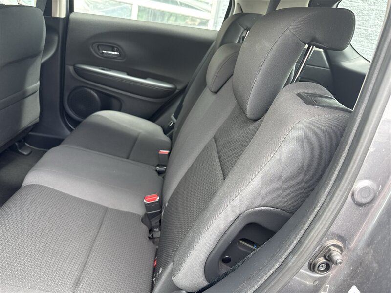 2019 Honda HR-V LX   - Photo 10 - Lynwood, IL 60411