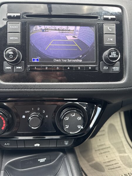 2019 Honda HR-V LX   - Photo 14 - Lynwood, IL 60411