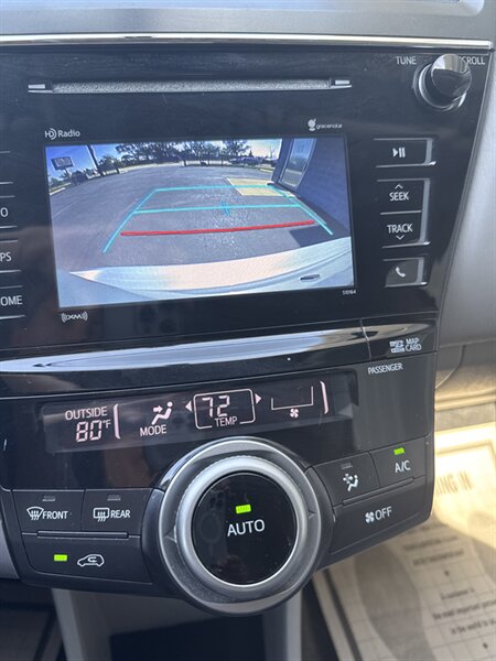 2017 Toyota Prius v Two - Photo 16 - Lynwood, IL 60411