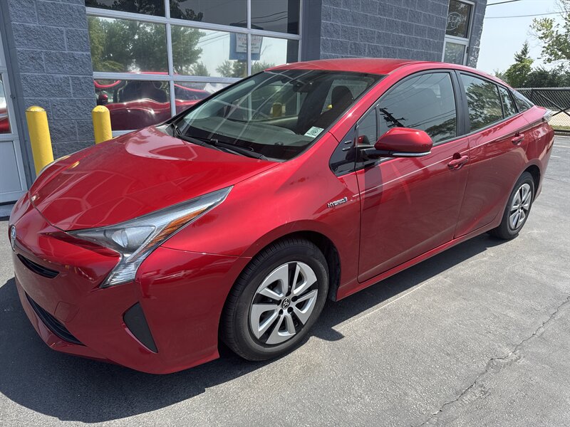 2016 Toyota Prius Two Eco - Photo 3 - Lynwood, IL 60411