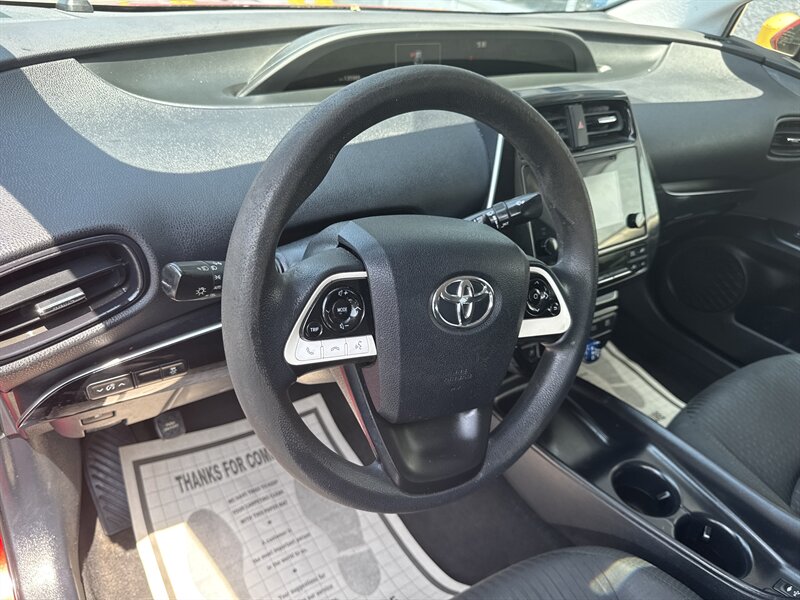 2016 Toyota Prius Two Eco - Photo 6 - Lynwood, IL 60411