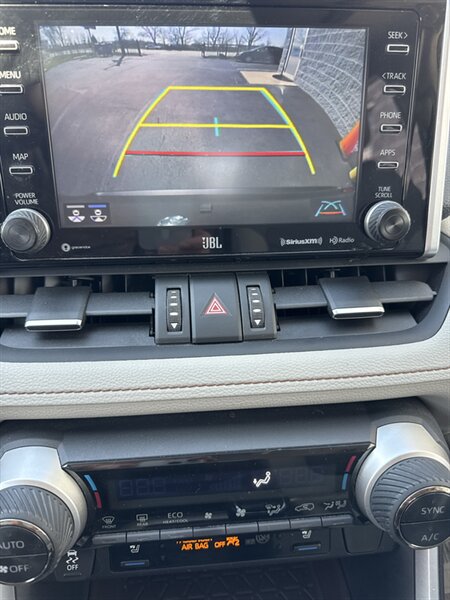 2021 Toyota RAV4 Limited   - Photo 22 - Lynwood, IL 60411