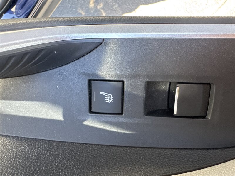 2021 Toyota RAV4 Limited   - Photo 16 - Lynwood, IL 60411