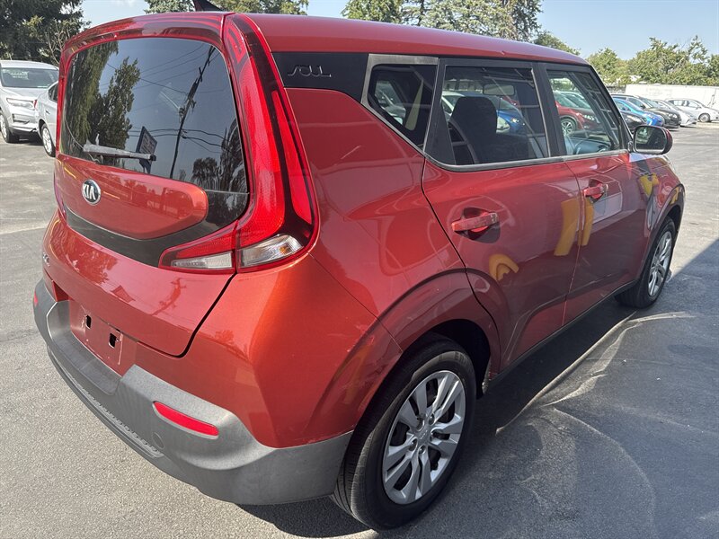 2021 Kia Soul LX   - Photo 6 - Lynwood, IL 60411