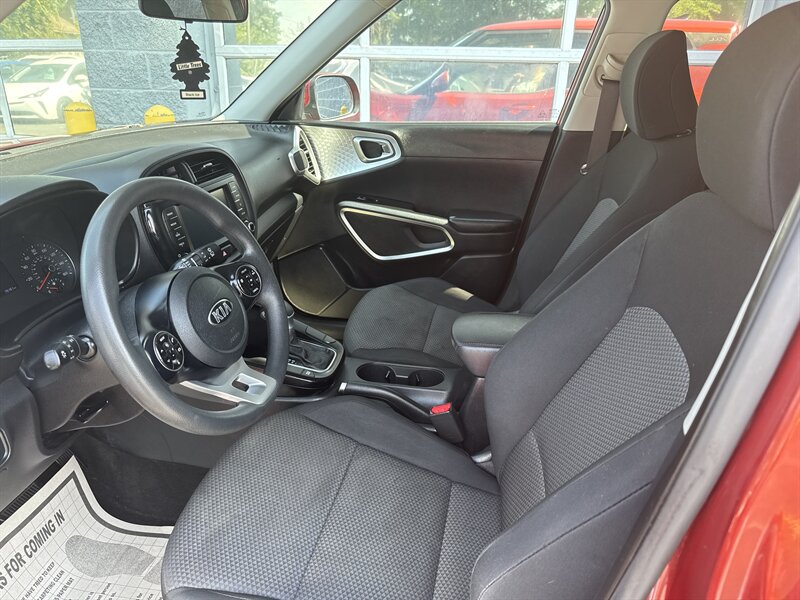 2021 Kia Soul LX   - Photo 7 - Lynwood, IL 60411