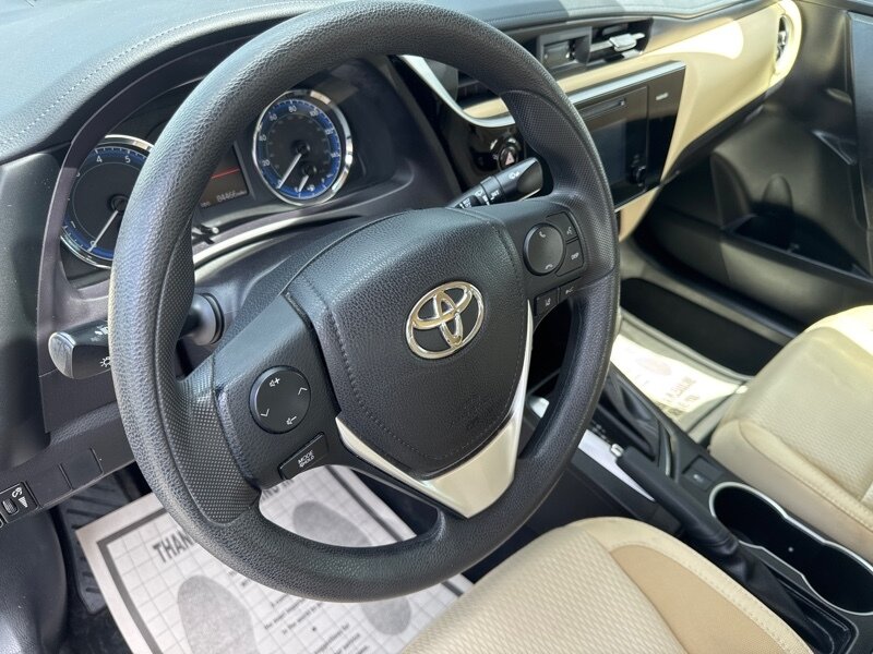 2017 Toyota Corolla L   - Photo 13 - Lynwood, IL 60411