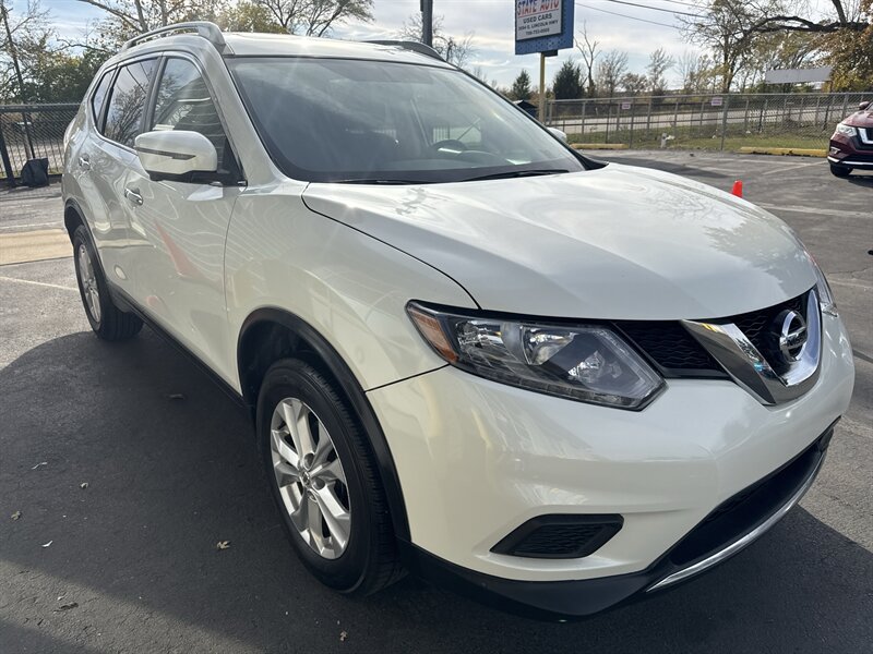 2016 Nissan Rogue SV AWD - Photo 1 - Lynwood, IL 60411