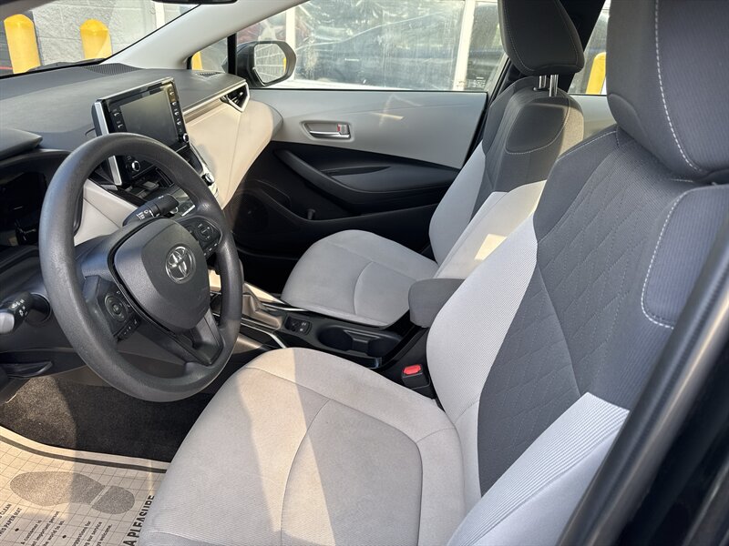2020 Toyota Corolla Hybrid LE - Photo 7 - Lynwood, IL 60411