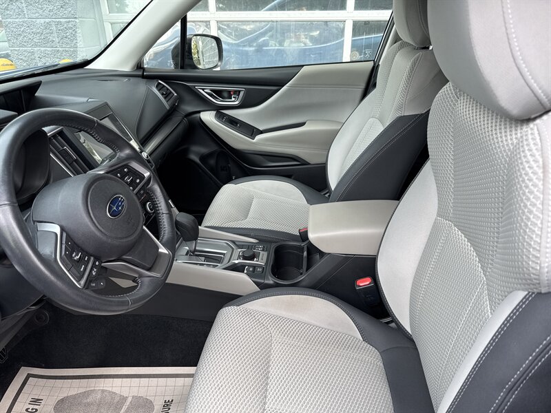 2021 Subaru Forester Premium   - Photo 9 - Lynwood, IL 60411
