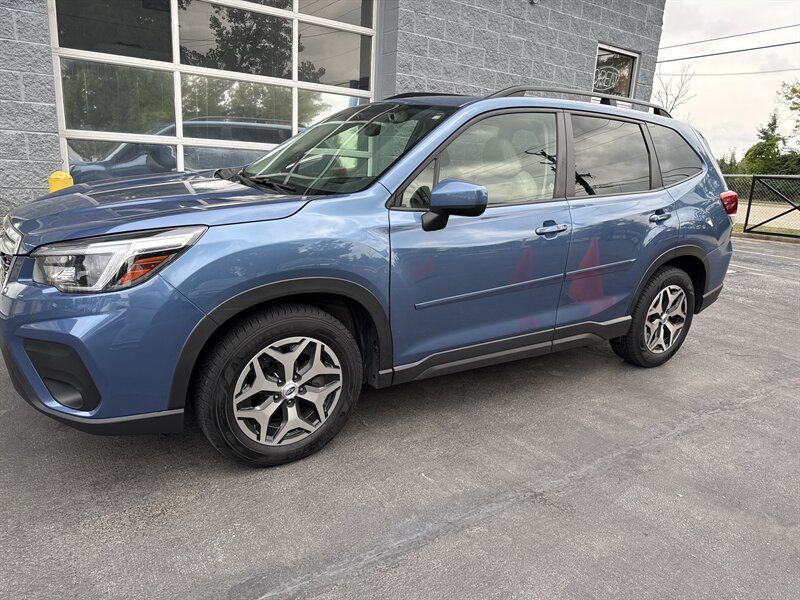 2021 Subaru Forester Premium   - Photo 3 - Lynwood, IL 60411