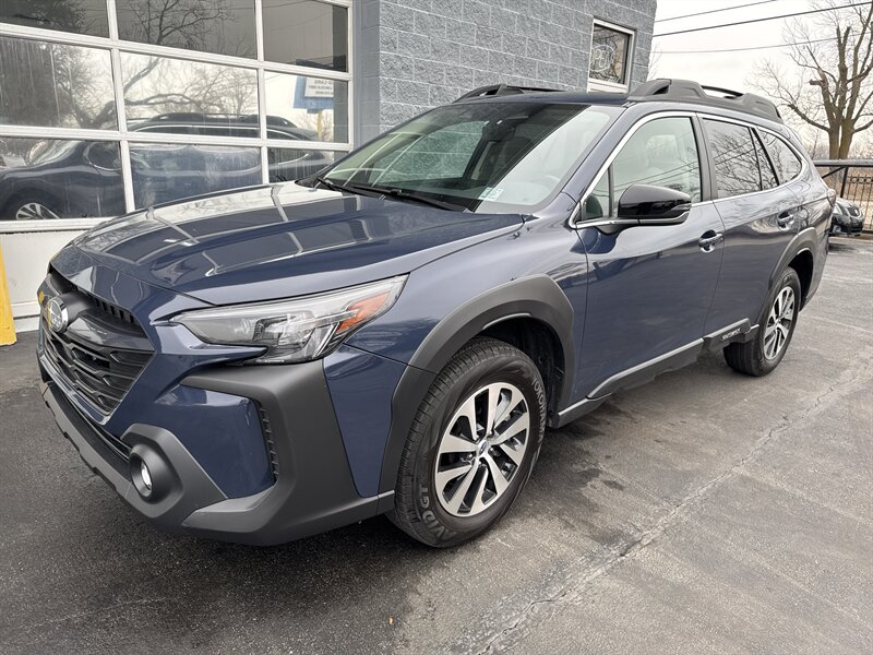 2024 Subaru Outback Premium   - Photo 3 - Lynwood, IL 60411