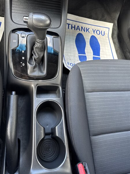 2018 Kia Forte S   - Photo 13 - Lynwood, IL 60411