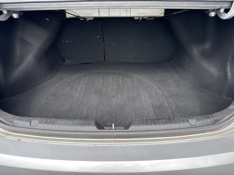 2018 Kia Forte S   - Photo 11 - Lynwood, IL 60411