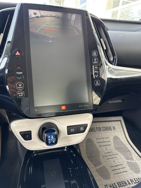 2018 Toyota Prius   - Photo 17 - Lynwood, IL 60411