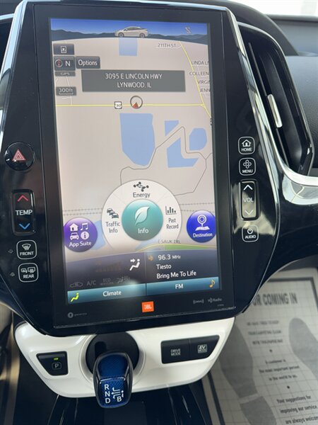 2018 Toyota Prius   - Photo 13 - Lynwood, IL 60411