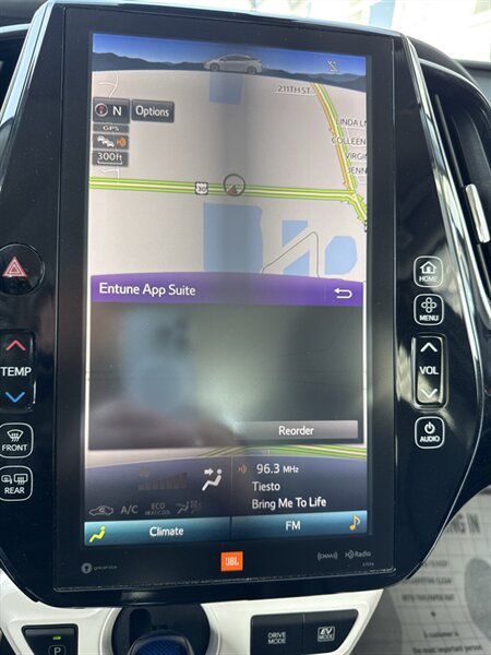 2018 Toyota Prius   - Photo 15 - Lynwood, IL 60411