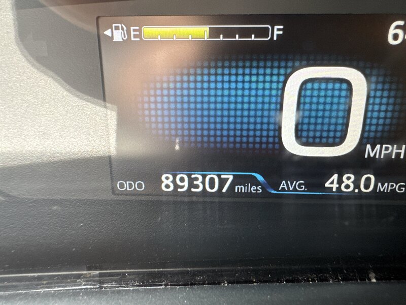2020 Toyota Prius L Eco   - Photo 16 - Lynwood, IL 60411