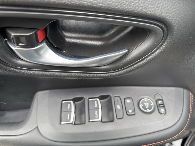 2025 Honda HR-V Sport   - Photo 11 - Lynwood, IL 60411