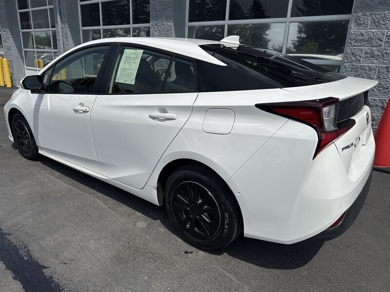 2020 Toyota Prius L Eco - Photo 3 - Lynwood, IL 60411