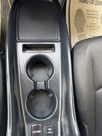 2020 Toyota Prius L Eco - Photo 13 - Lynwood, IL 60411