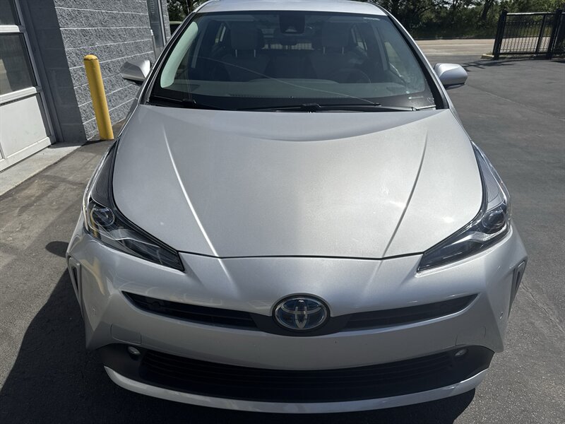 2020 Toyota Prius LE AWD-e   - Photo 2 - Lynwood, IL 60411