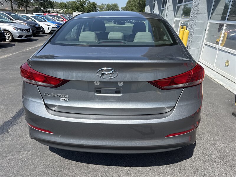 2018 Hyundai ELANTRA SE   - Photo 5 - Lynwood, IL 60411