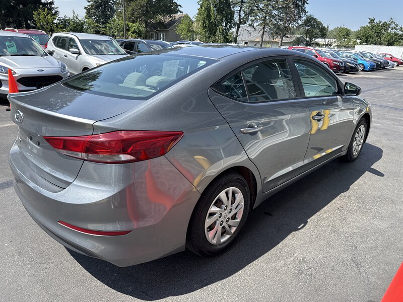 2018 Hyundai ELANTRA SE   - Photo 6 - Lynwood, IL 60411