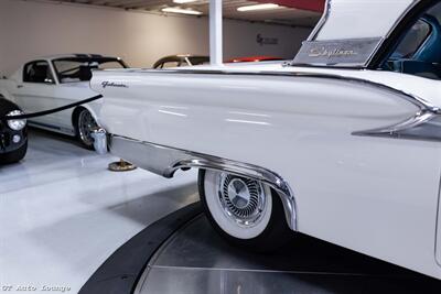 1959 Ford Fairlane Galaxie Skyliner   - Photo 27 - Rancho Cordova, CA 95742