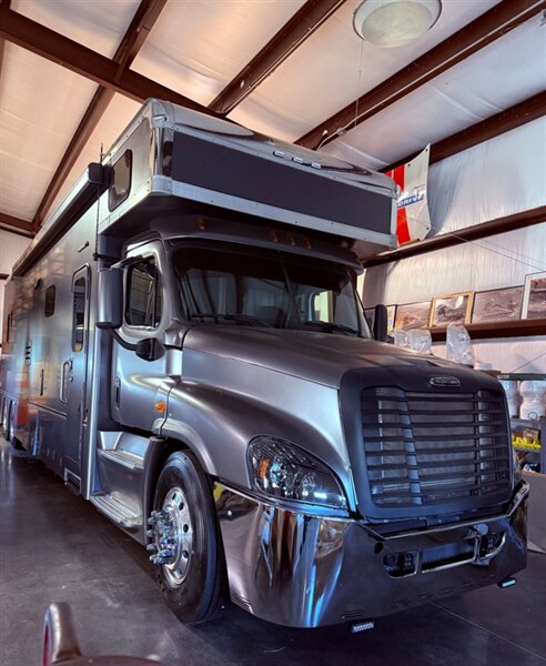 2015 Cascadia Freightliner   - Photo 2 - Rancho Cordova, CA 95742
