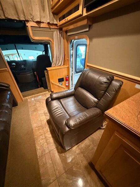 2015 Cascadia Freightliner   - Photo 18 - Rancho Cordova, CA 95742