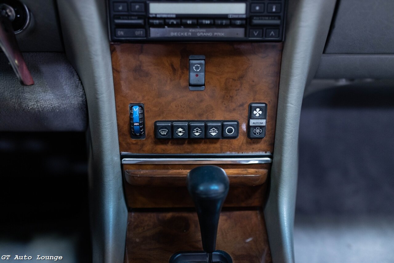 1986 Mercedes-Benz 560-Class 560 SL - Photo 60 - Rancho Cordova, CA 95742