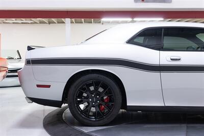 2009 Dodge Challenger SRT8   - Photo 11 - Rancho Cordova, CA 95742