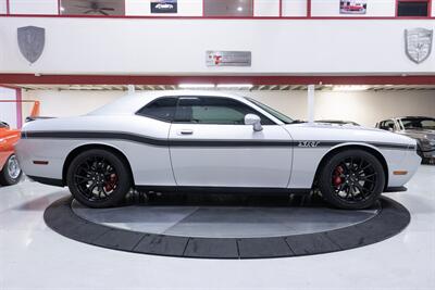 2009 Dodge Challenger SRT8   - Photo 4 - Rancho Cordova, CA 95742