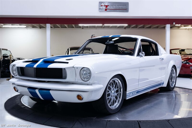 1965 Ford Mustang Fastback Restomod  