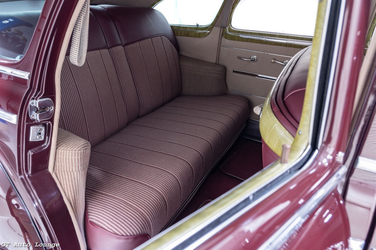 1941 Pontiac Streamliner Silver Streak Restomod - Photo 37 - Rancho Cordova, CA 95742