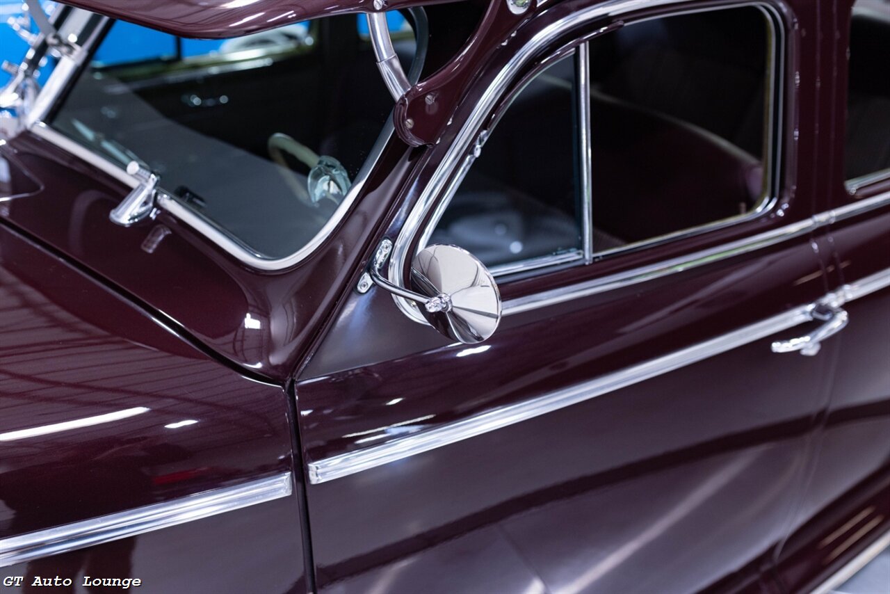 1941 Pontiac Streamliner Silver Streak Restomod - Photo 23 - Rancho Cordova, CA 95742