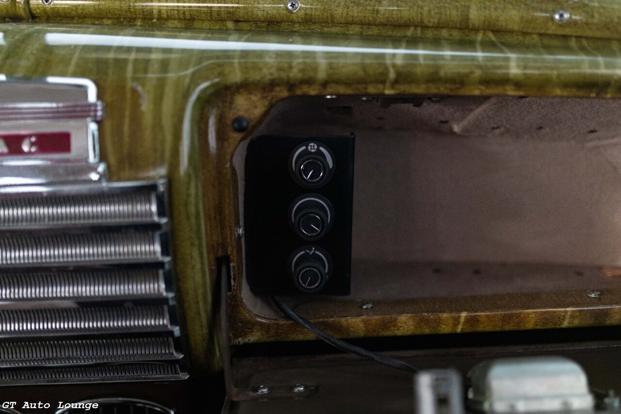 1941 Pontiac Streamliner Silver Streak Restomod - Photo 50 - Rancho Cordova, CA 95742